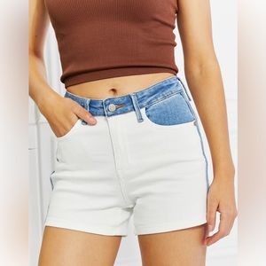 NWT JUDY BLUE HIGH WAISTED TWO-TONE SHORTS, medium